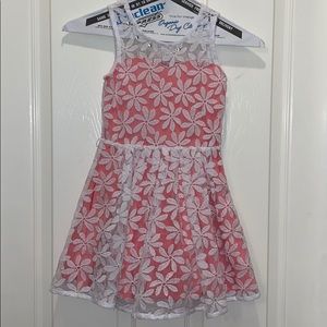Little Girl’s Spring Dress